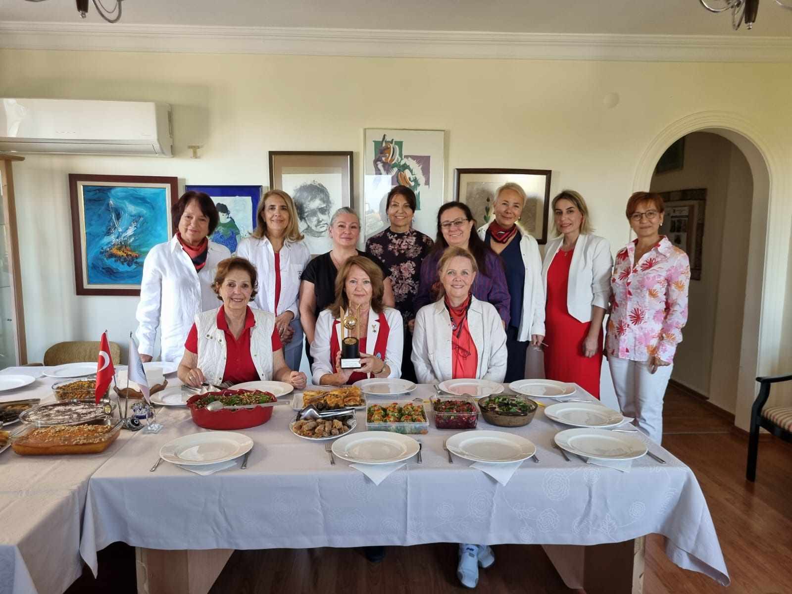 25 Ekim Üyelerle Buluşma Günümüzde ATSO 2024 Ali Bahar Kurumsal Sosyal Sorumluluk Ödülümüzü kutladık